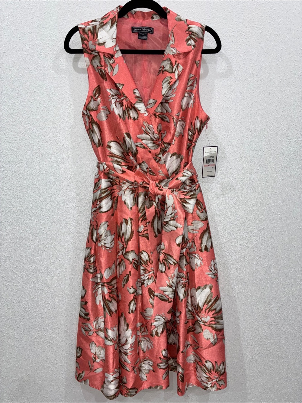 Jessica Howard Floral Pattern. Pleated W/ Waist Tie